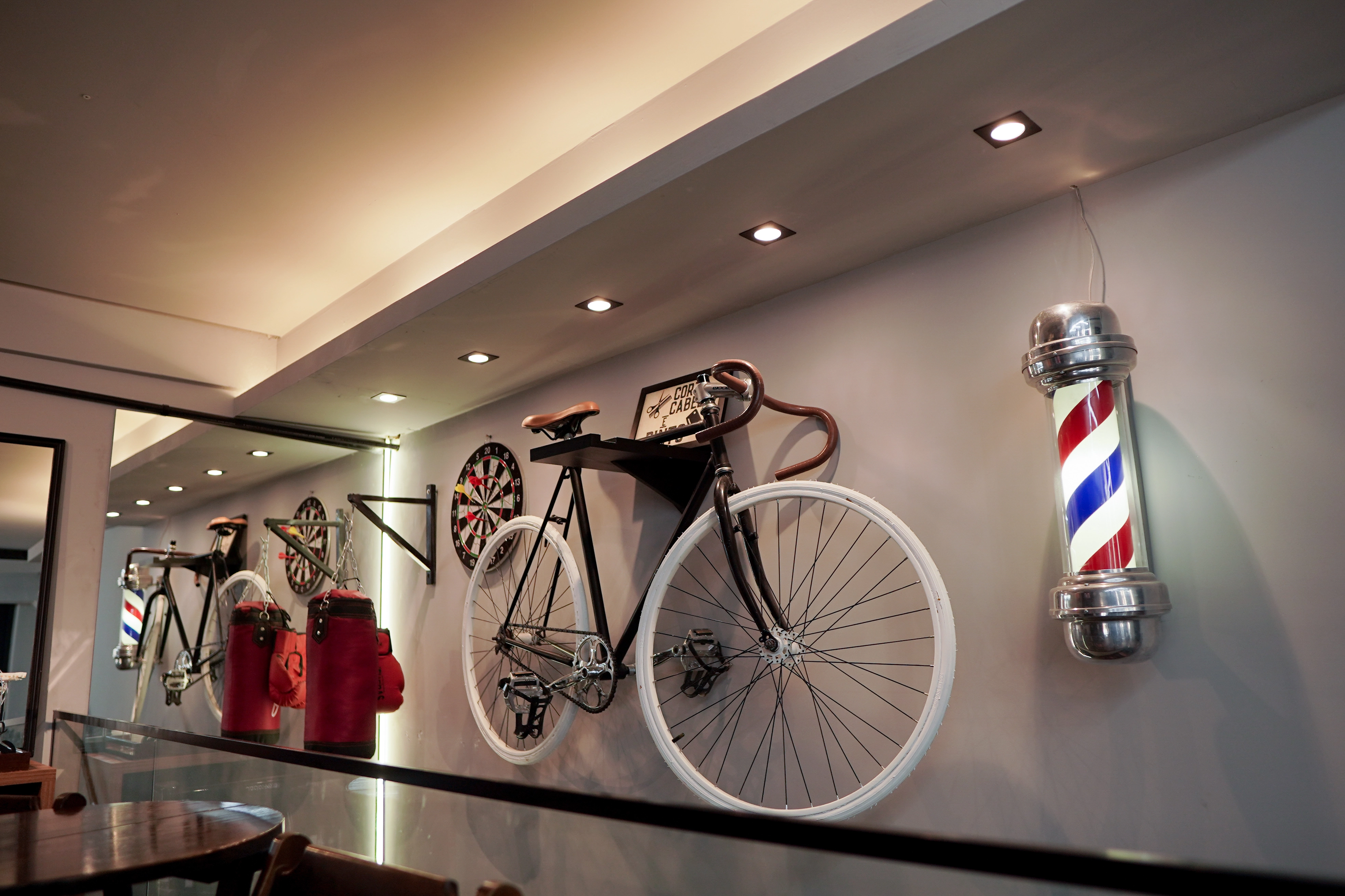Ambiente interno Plaza Barbearia